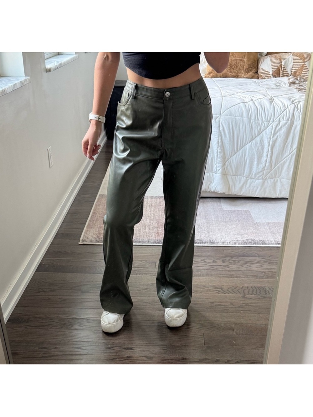 Crescent Women's Faux Leather Wide-Leg Pants — Olive Green